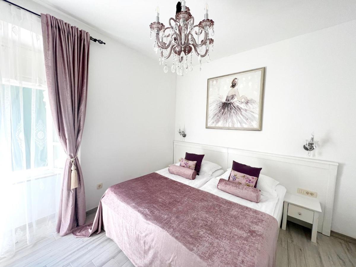 Bed&Breakfast Sorgo Palace Ston Exterior photo