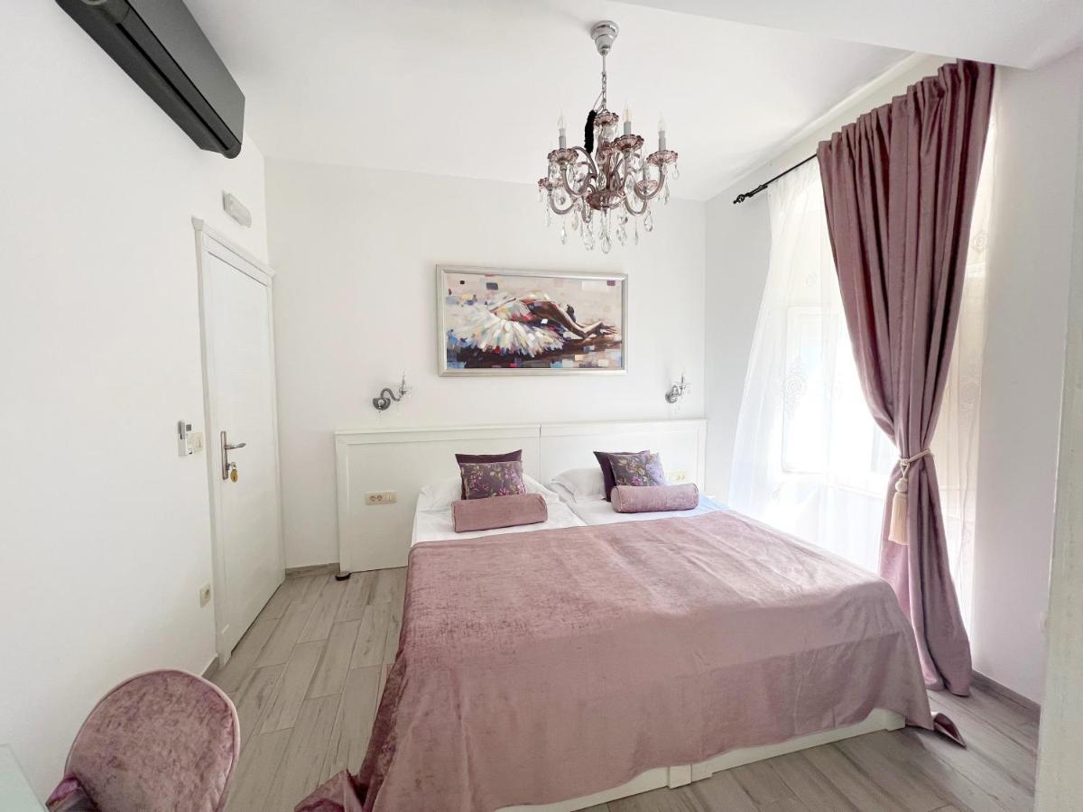 Bed&Breakfast Sorgo Palace Ston Exterior photo
